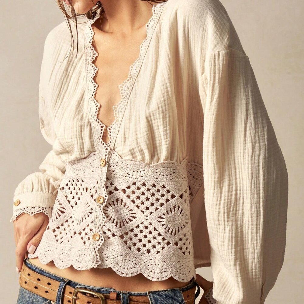 Apricot Casual Women's Woven Patchwork Floral Lace V-Neck Lantern Sleeve Blouse